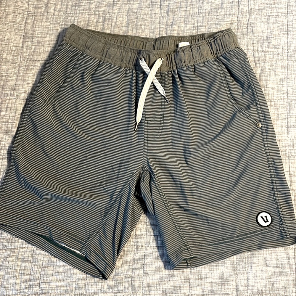 Vuori lined shorts